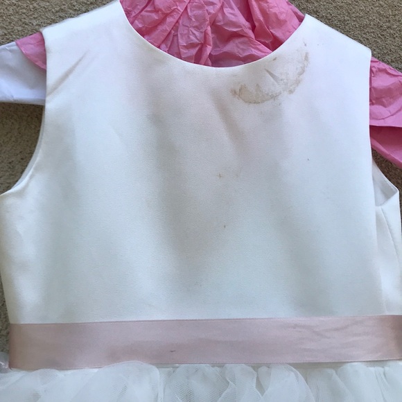 Beautiful girl’s gown - Picture 4 of 6